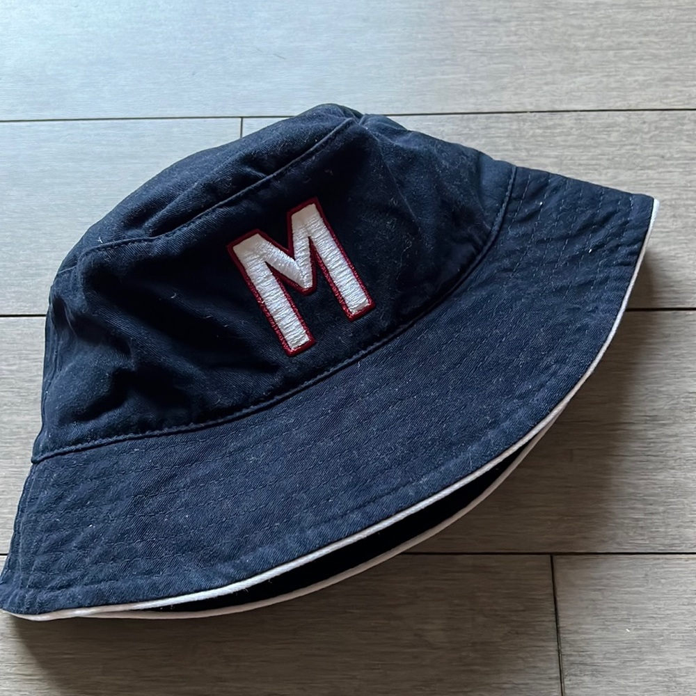 Zara girls navy blue “M” bucket hat